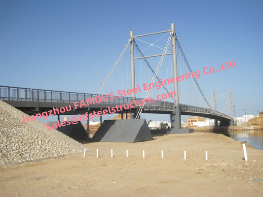 CHINA De concrete Kabel van de de Bundelhangbrug van het Dekstaal bleef met van het de Voetgangersvoertuig van het Rotsanker de Dubbele Steun leverancier